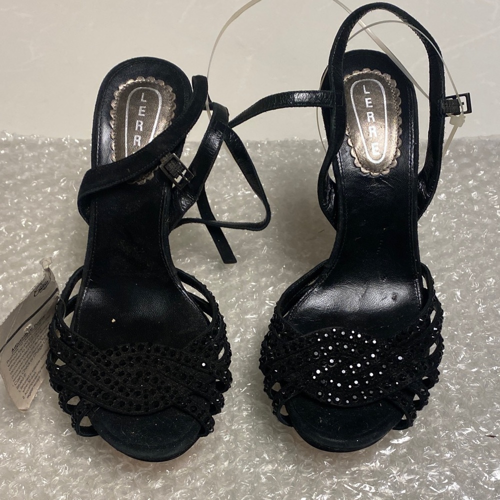 Caparros Elegant Black Heels with Sparkling Details